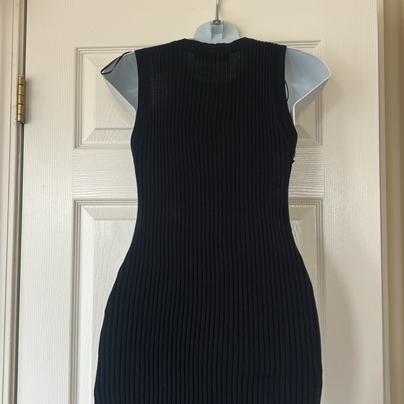 Zara Ribbed Dress - Picture 4 of 6